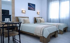 Hotel Road Rooms